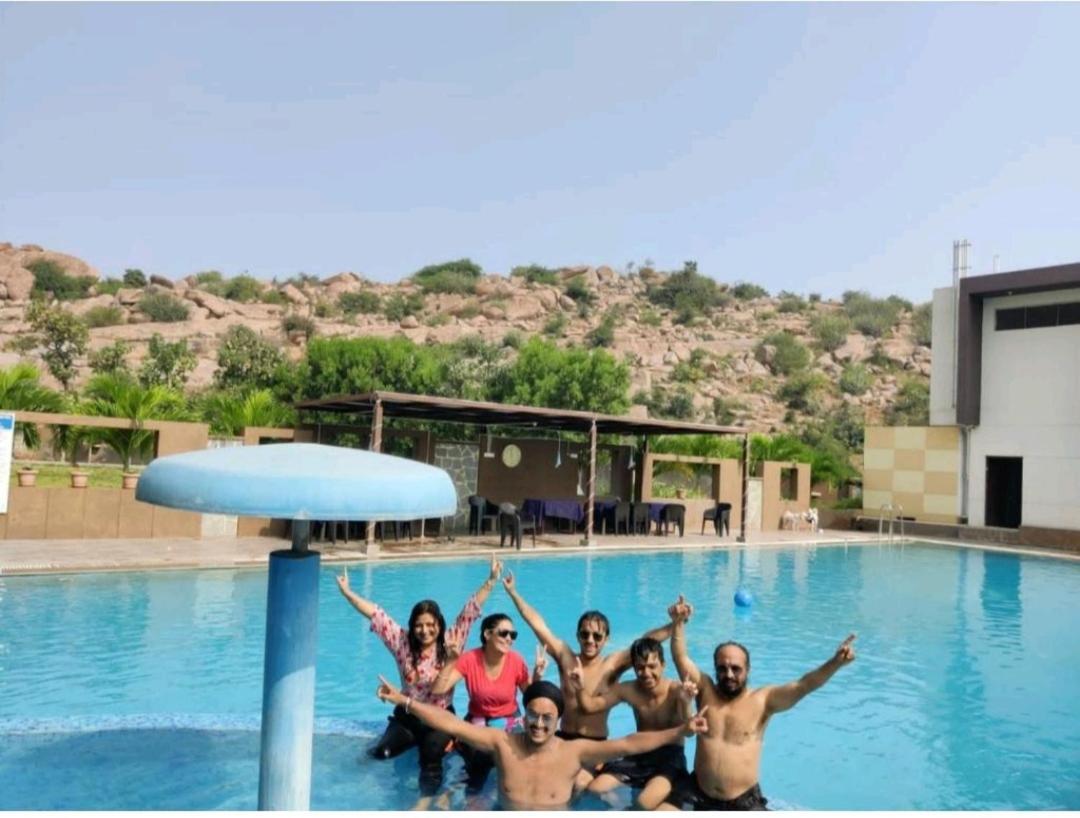 3Season Resort Hampi Buitenkant foto